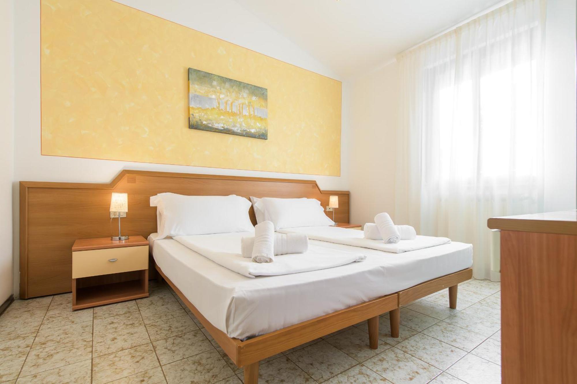 Residence Oasi Лимоне-суль-Гарда Экстерьер фото
