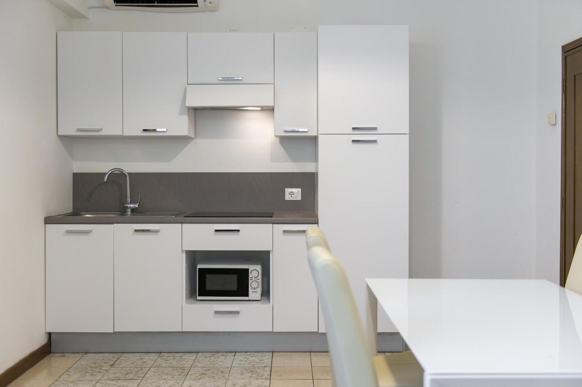 Residence Oasi Лимоне-суль-Гарда Экстерьер фото